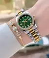 Kadranı Yeşil Kordonu Gold Gümüş Renk 28 Mm Kadın Kol Saati ve Bileklik