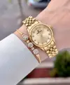 Kadranı Sarı Kordonu Gold Renk Hediye Paketli 28 Mm Kadın Kol Saati