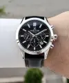 Kasası Gümüş Kordonu Siyah Renk 43 Mm İç Göstergeleri Aktif Erkek Kol Saati