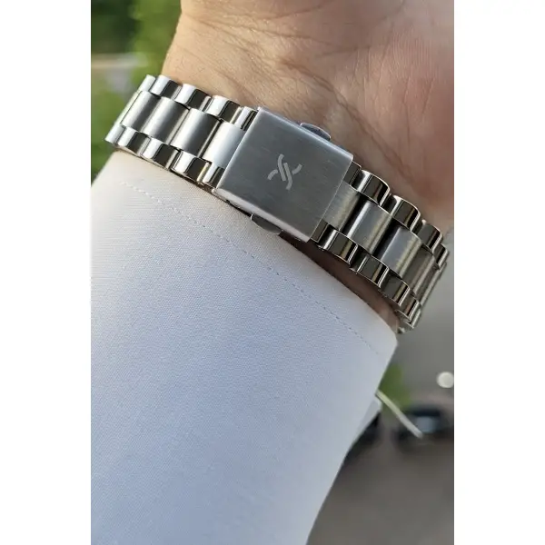 Daniel Klein DKISTE207 Gümüş Siyah Renk Takvimli Erkek Kol Saati