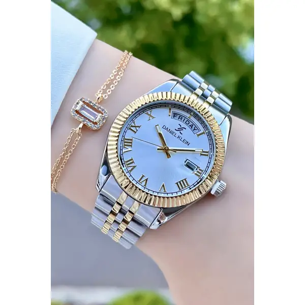 Daniel Klein DK1ISTE183 Kadranı Gümüş Renk Takvim Ve Gün Fonksiyonlu Kadın Kol Saati ve Bileklik