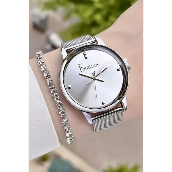 Freelook FLISTE19 Gümüş Renk 5 ATM Su Geçirmez Kadın Kol Saati ve Bileklik