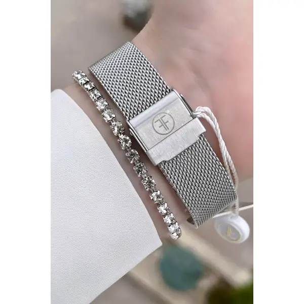 Freelook FLISTE19 Gümüş Renk 5 ATM Su Geçirmez Kadın Kol Saati ve Bileklik