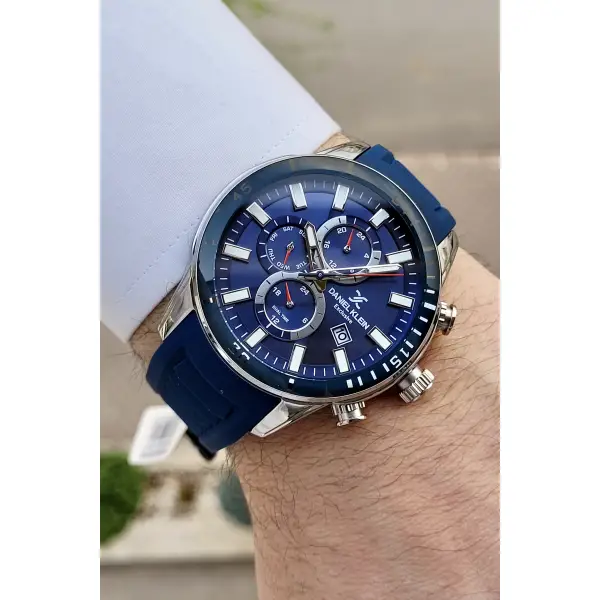 Daniel Klein DKISTE135 Lacivert Renk iç Göstergeleri Aktif Fonksiyonlu 2 Yıl Garantili Erkek Kol Saati