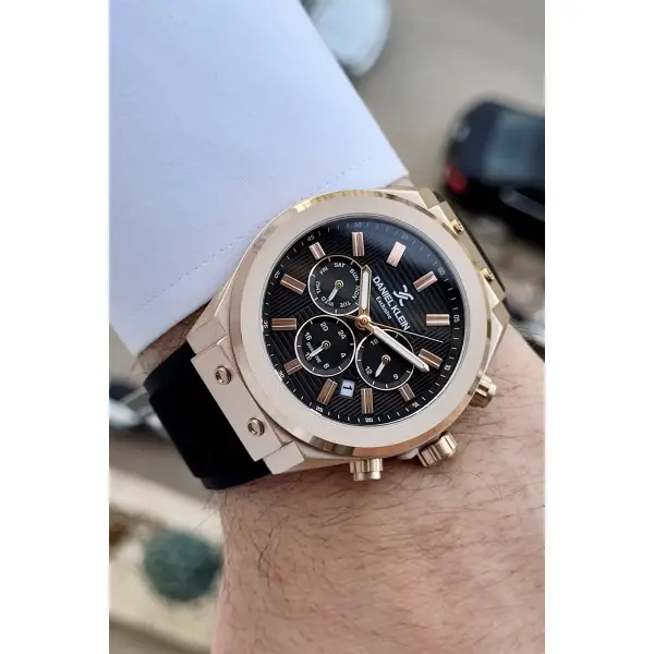 Daniel Klein DKISTE256 iç Göstergeleri Aktif Fonksiyonlu 2 Yıl Garantili Kasası Rose Kordonu Siyah Renk Erkek Kol Saati