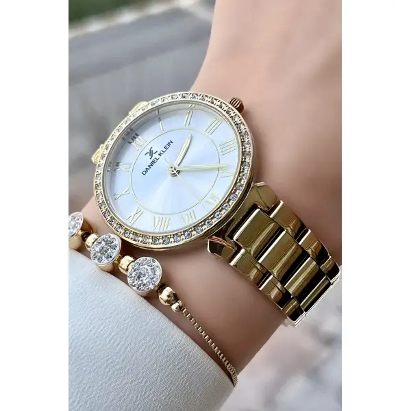 Kadın Kol Saati Bileklik ve Parfüm Hediyeli