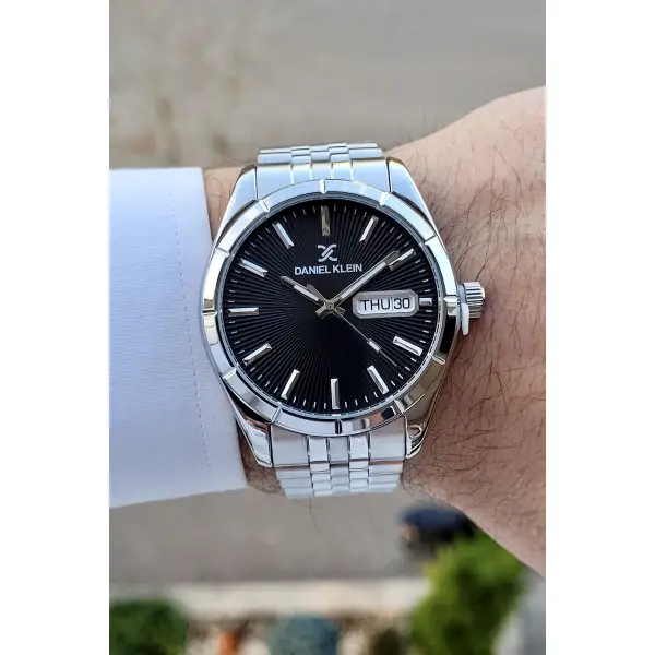 Daniel Klein DKISTE390 Takvimli ve Gün Foksiyonlu Erkek Kol Saati