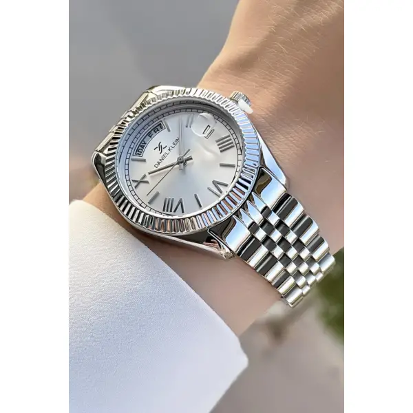 Daniel Klein DK1ISTE517 Takvim ve Gün Fonksiyonlu Kadın Kol Saati