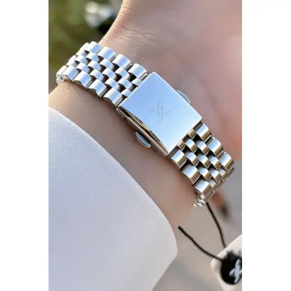 Daniel Klein DK1ISTE517 Takvim ve Gün Fonksiyonlu Kadın Kol Saati