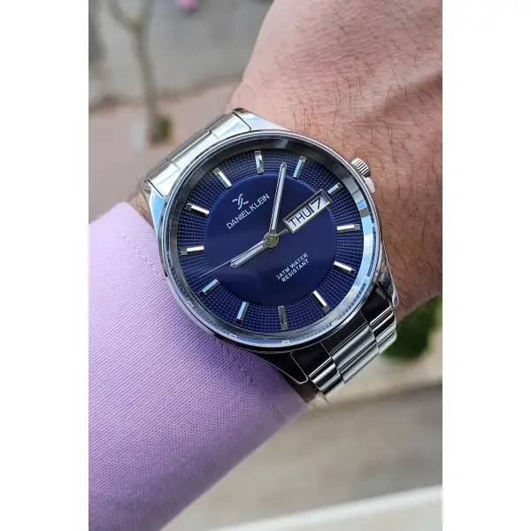 Kadranı Lacivert Kordonu Gümüş Renk Erkek Kol Saati