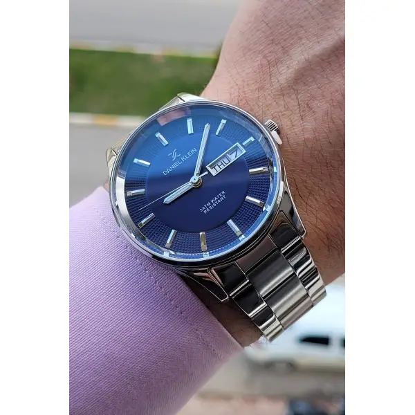 Kadranı Lacivert Kordonu Gümüş Renk Erkek Kol Saati