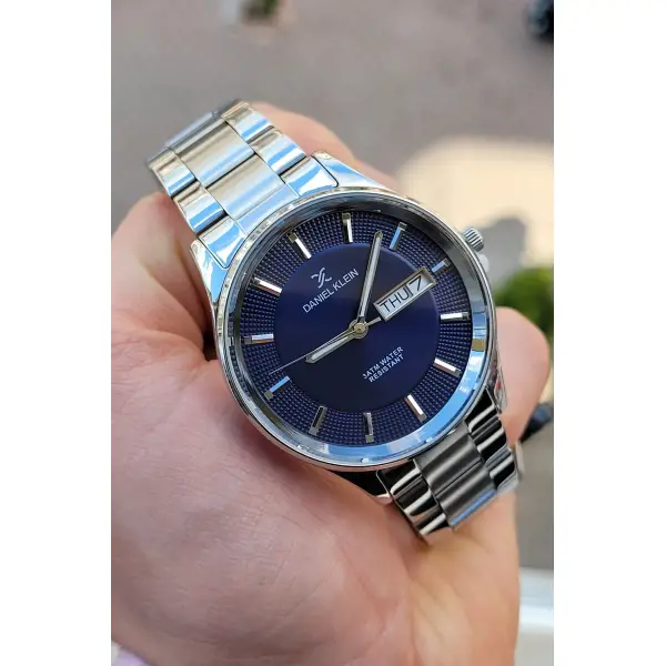 Kadranı Lacivert Kordonu Gümüş Renk Erkek Kol Saati