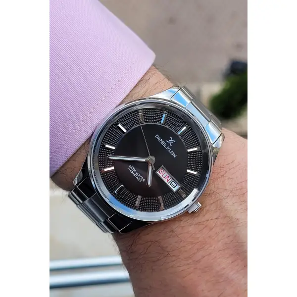 Kadranı Siyah Kordonu Gümüş Renk Erkek Kol Saati