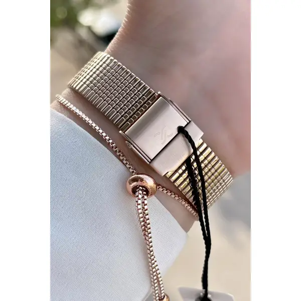 Kadın Kol Saati Ve Hediye Bileklik