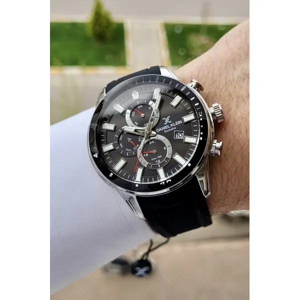 Daniel Klein DKISTE134 Kasası Gümüş Kordonu Siyah Renk iç Göstergeleri Aktif Fonksiyonlu 2 Yıl Garantili Erkek Kol Saati