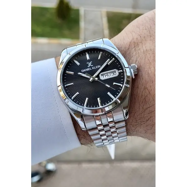 Daniel Klein DKISTE390 Takvimli ve Gün Foksiyonlu Erkek Kol Saati