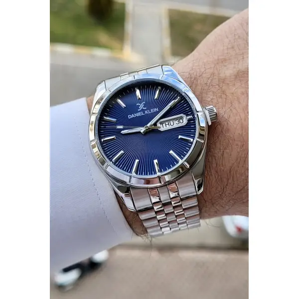 Daniel Klein DKISTE391 Takvimli Ve Gün Foksiyonlu Kadranı Lacivert Renk Erkek Kol Saati