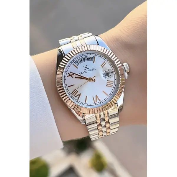 Daniel Klein DKISTE687 Takvim ve Gün Fonksiyonlu Kadın Kol Saati