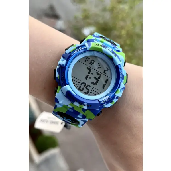 Daniel Klein DKISTE767 Açık Mavi Renk 7 Farklı Işıklı 5 ATM Çocuk Kol Saati