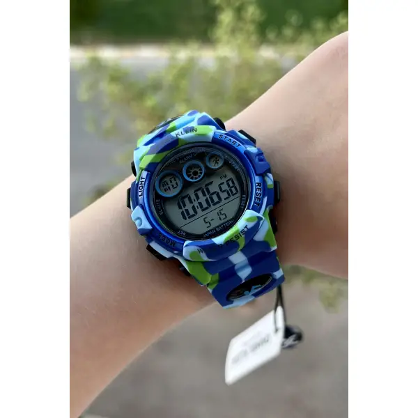 Daniel Klein DKISTE770 Açık Mavi Renk 4 Farklı Işıklı 5 ATM Çocuk Kol Saati