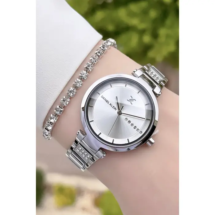 Daniel Klein DKISTE153 Premium Gümüş Renk Kadın Kol Saati Ve Bileklik