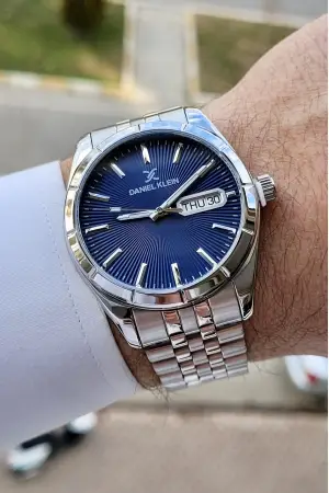 Daniel Klein DKISTE391 Takvimli Ve Gün Foksiyonlu Kadranı Lacivert Renk Erkek Kol Saati