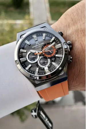 Daniel Klein DKISTE619 Turuncu Renk İç Göstergeleri Aktif Fonksiyonlu Erkek Kol Saati