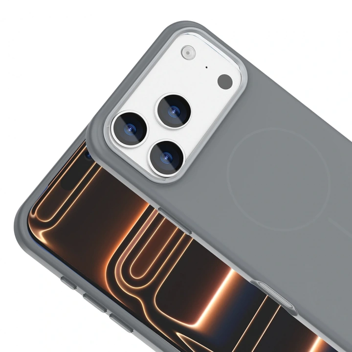 Apple iPhone 17 Pro Kılıf M-Safe Şarj Özellikli Metal Kamera Çerçeveli Redclick Edi Silikon Kapak