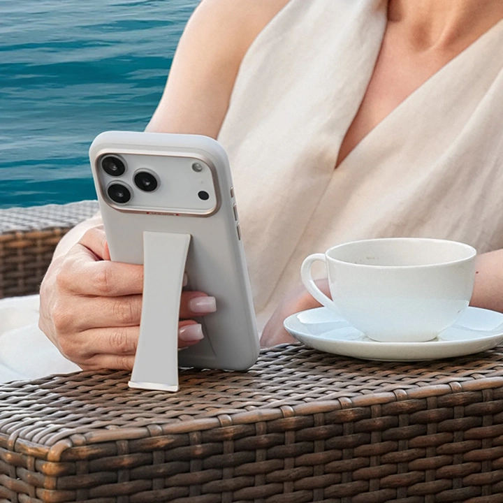 Apple iPhone 17 Pro Max Kılıf M-Safe Şarj Özellikli Standlı Udemos İndependence Serisi Kapak