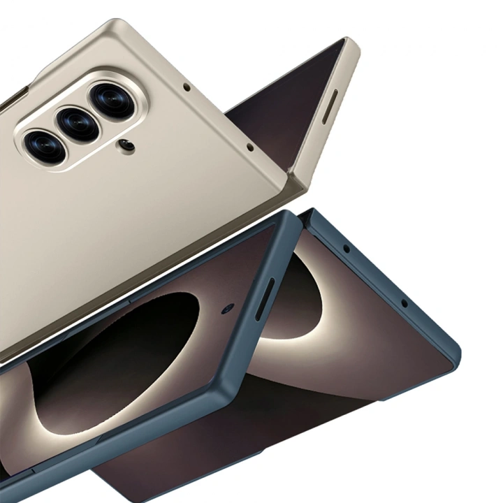 Galaxy Z Fold 8 Ultra Kılıf Redclick Sert Kıpta Kapak