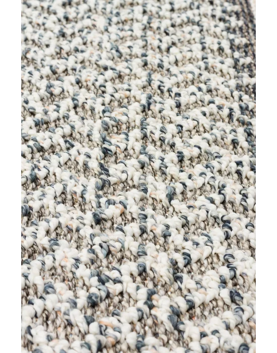 Soho Sh 05 Ivory Grey Hav Vermeyen Özel Ipler Ile Üretilen Etnik Örgü Desenlere Sahip Makine Halısı