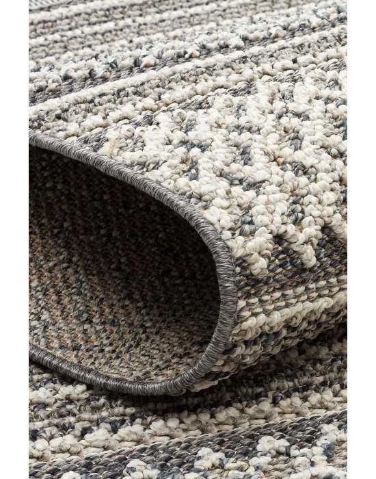 Soho Sh 05 Ivory Grey Hav Vermeyen Özel Ipler Ile Üretilen Etnik Örgü Desenlere Sahip Makine Halısı