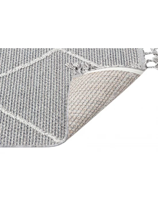 Soho Sh 02 Grey Hav Vermeyen Özel Ipler Ile Üretilen Etnik Örgü Desenlere Sahip Makine Halısı