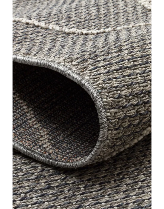 Soho Sh 02 Grey Hav Vermeyen Özel Ipler Ile Üretilen Etnik Örgü Desenlere Sahip Makine Halısı