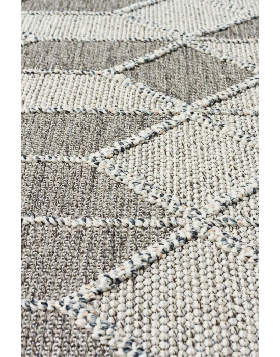 Soho Sh 03 Grey Hav Vermeyen Özel Ipler Ile Üretilen Etnik Örgü Desenlere Sahip Makine Halısı