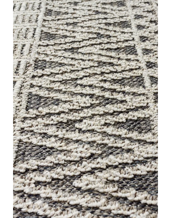Soho Sh 14 Grey Hav Vermeyen Özel Ipler Ile Üretilen Etnik Örgü Desenlere Sahip Makine Halısı