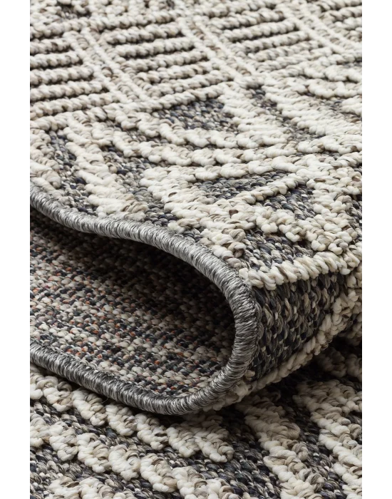 Soho Sh 14 Grey Hav Vermeyen Özel Ipler Ile Üretilen Etnik Örgü Desenlere Sahip Makine Halısı