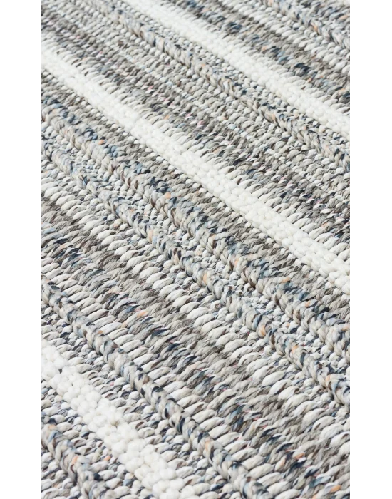 Soho Sh 21 Grey Ivory Hav Vermeyen Özel Ipler Ile Üretilen Etnik Örgü Desenlere Sahip Makine Halısı