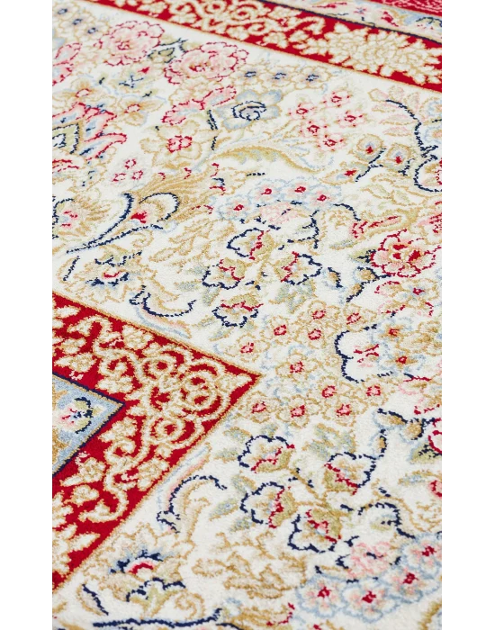 Isfahan 05 Red Klasik Desenli Yüksek Kalite Sık Dokuma Makine Halısı