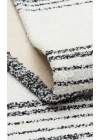 Nevada NVD 02 White Black Moroccon Tuşeli Hav Toz Vermez Kaymaz Tabanlı İnce Dokuma Modern Halı