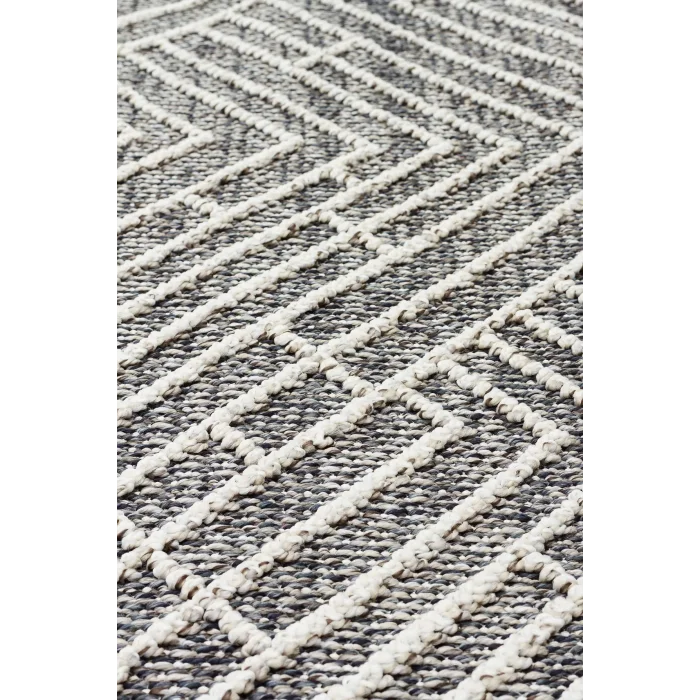 Soho Sh 12 Grey Hav Vermeyen Özel Ipler Ile Üretilen Etnik Örgü Desenlere Sahip Makine Halısı