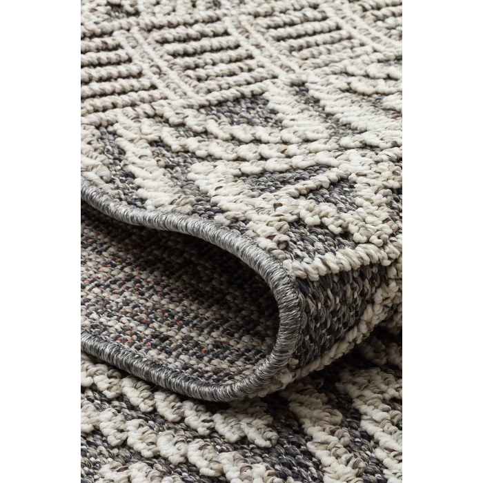 Soho Sh 14 Grey Hav Vermeyen Özel Ipler Ile Üretilen Etnik Örgü Desenlere Sahip Makine Halısı