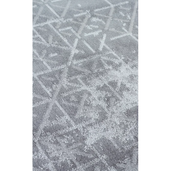 TORINO HALI 0131 Sık Dokuma Dökümlü Yere Oturan Hav Toz Vermez Yıkanabilir Kaymaz Tabanlı Modern Halı