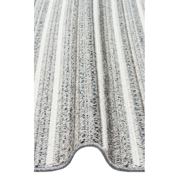 Soho Sh 21 Grey Ivory Hav Vermeyen Özel Ipler Ile Üretilen Etnik Örgü Desenlere Sahip Makine Halısı