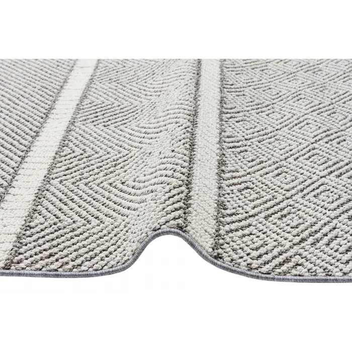 Soho Sh 07 Grey Ivory Hav Vermeyen Özel Ipler Ile Üretilen Etnik Örgü Desenlere Sahip Makine Halısı