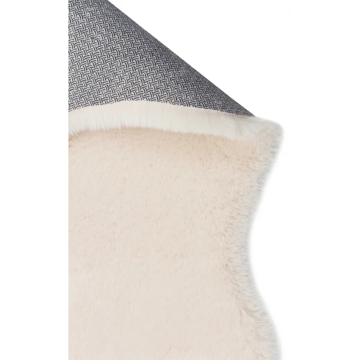 PUFFY POST 0009 Yumuşak Tuşeli Yıkanabilir Kaymaz Tabanlı Suni Kürk