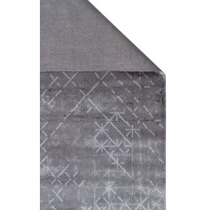 TORINO HALI 0131 Sık Dokuma Dökümlü Yere Oturan Hav Toz Vermez Yıkanabilir Kaymaz Tabanlı Modern Halı