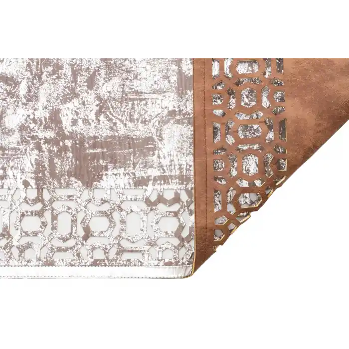 BIANCA DERI 0002 Klasik Ve Modern İşleme ve Oymaya Sahip Parlak Bordürlü Suni Deri Halı