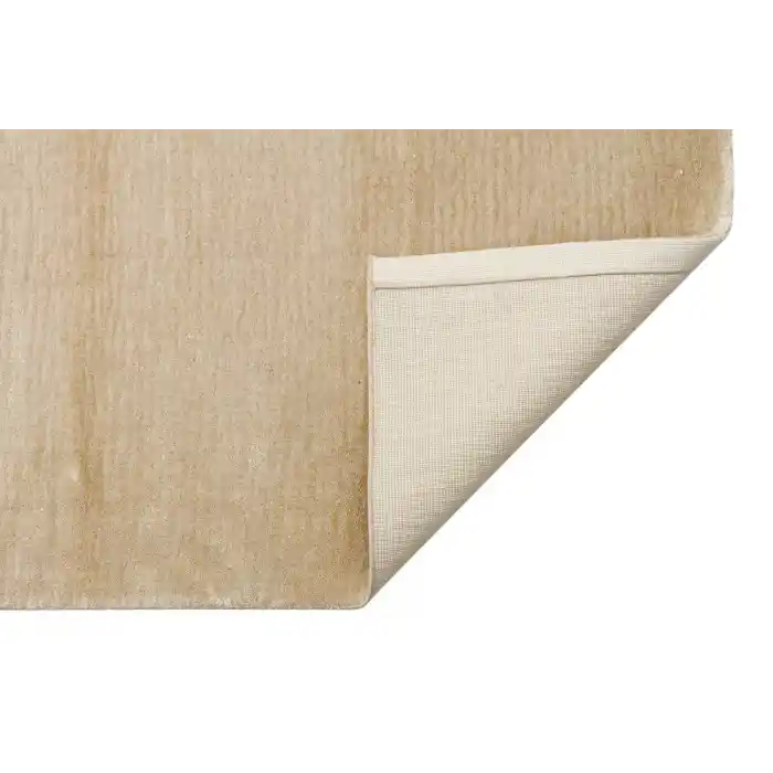 MAJESTY HALI 0013 Düz Desenli El Emeği ile Özel Tezgahlarda Üretilen Yün Viskon Tencel Uşak Halısı