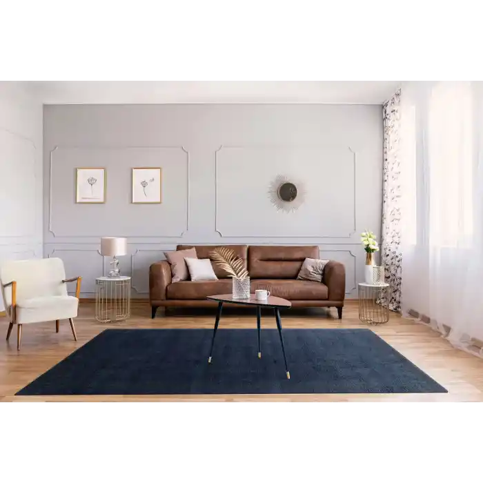 MAJESTY HALI 0011 Düz Desenli El Emeği ile Özel Tezgahlarda Üretilen Yün Viskon Tencel Uşak Halısı